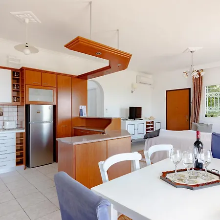 アパート Eleni Koróni